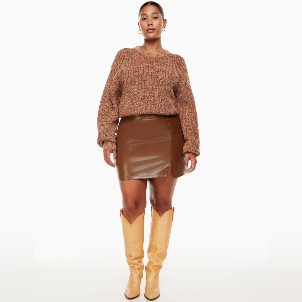 NWOT - Size 8 - Aritzia - Wilfred - Patio Mini Skirt Vegan Leather